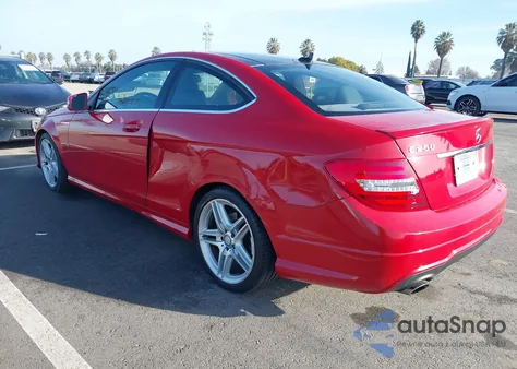 2013 Mercedes-Benz C 250 from USA, damaged, VIN WDDGJ4HB2DG155158